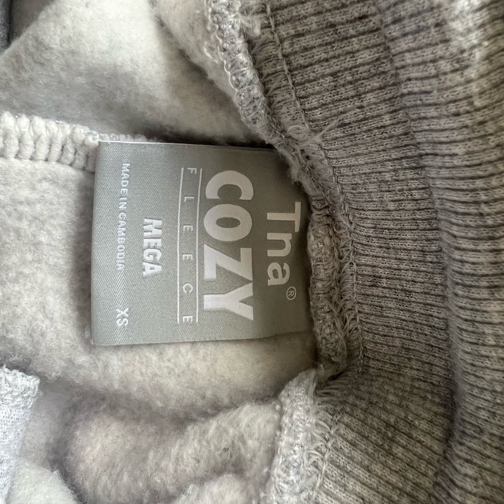 Tna cozy fleece mega crop sweater pant